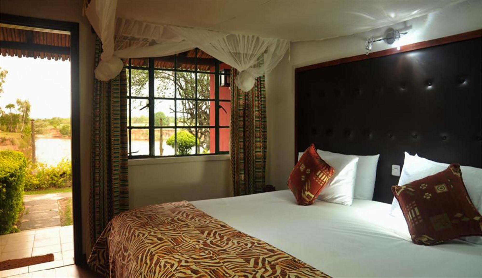 Mara River Lodge Aitong Buitenkant foto