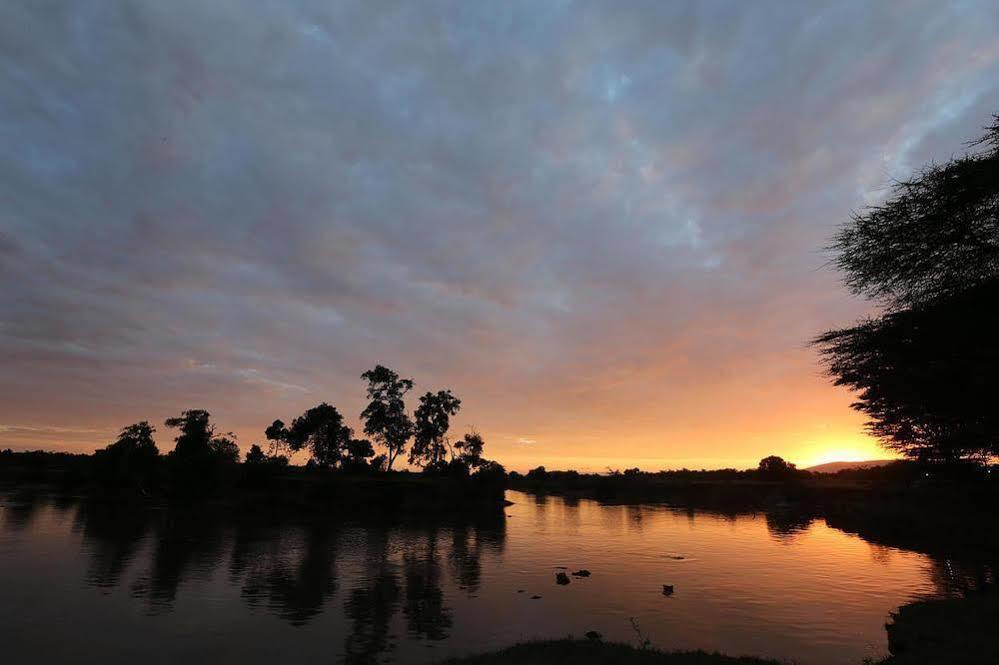 Mara River Lodge Aitong Buitenkant foto