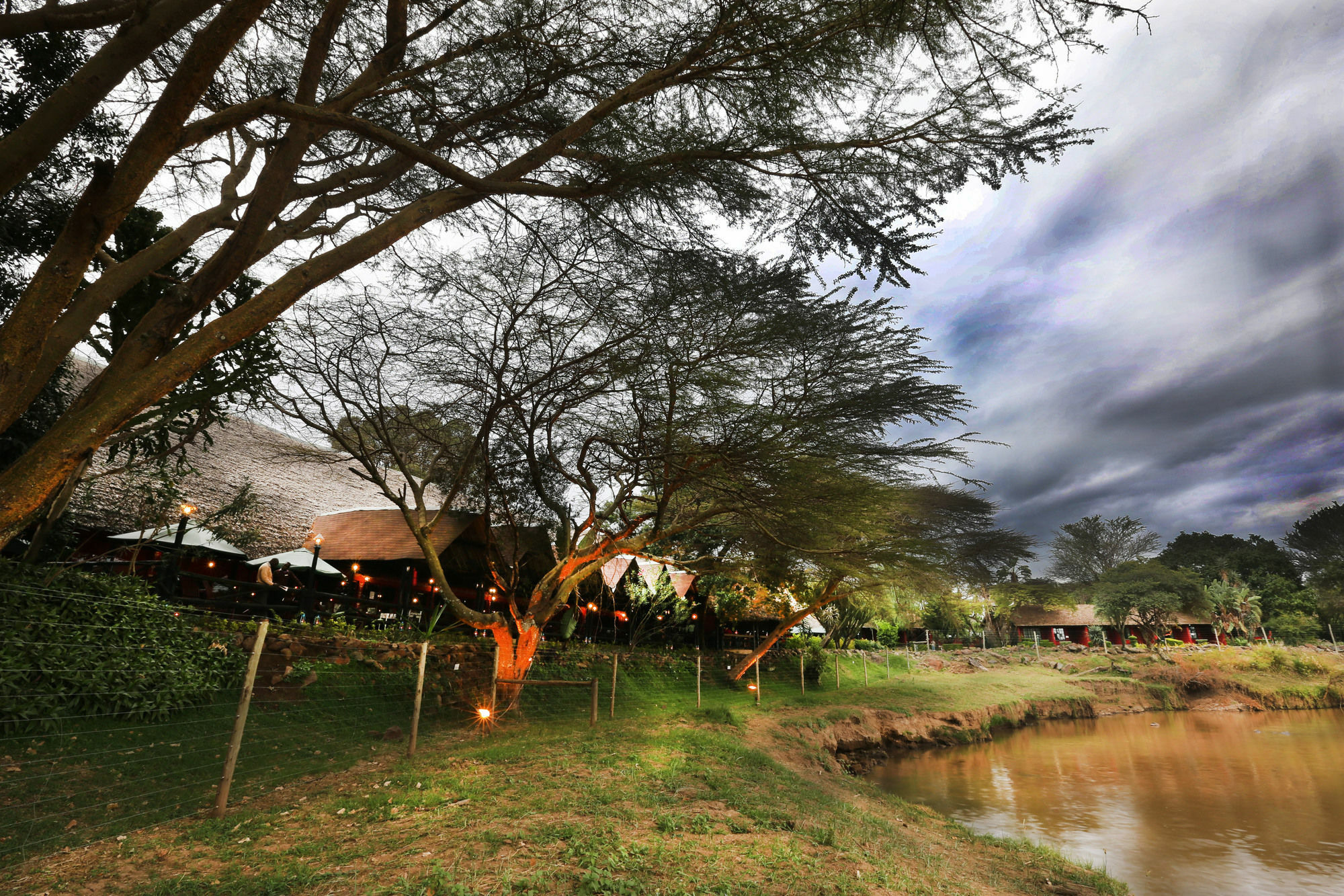 Mara River Lodge Aitong Buitenkant foto